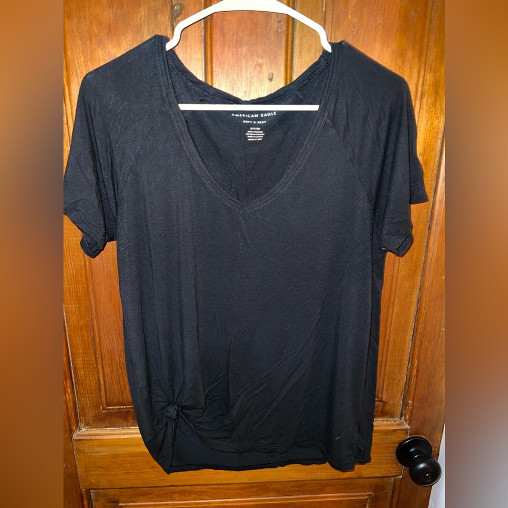 American eagle soft & sexy black vneck size S